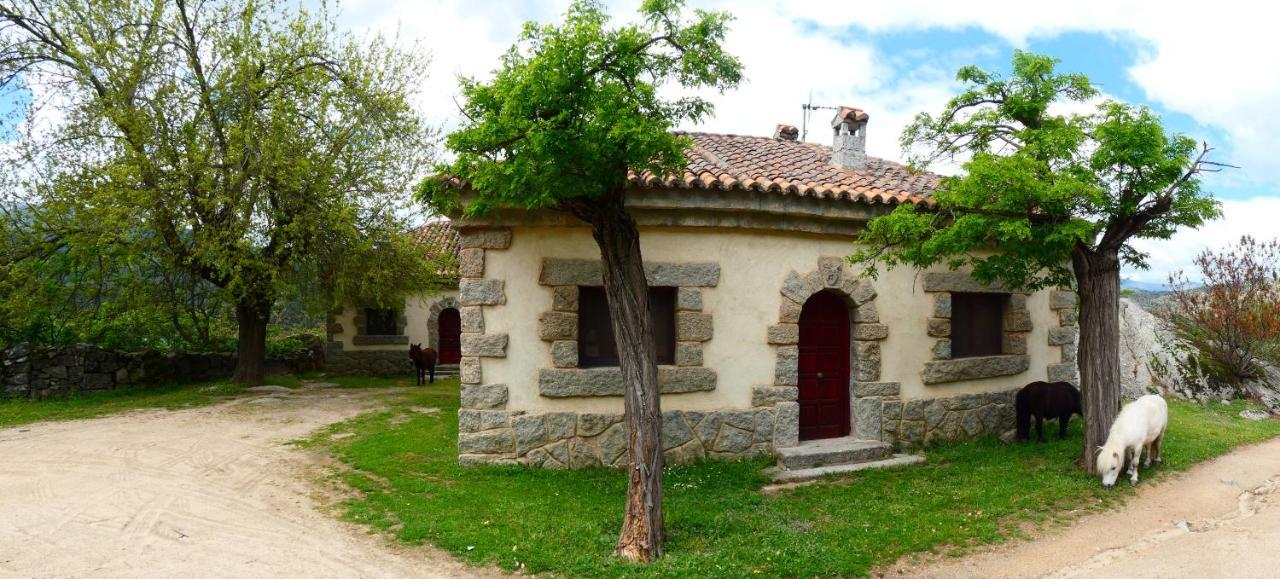 Nucleo De Turismo Rural Valle De Iruelas Лас-Крусерас Экстерьер фото